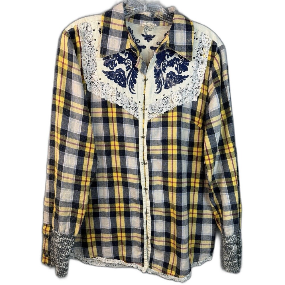 Gimmicks by BKE Flannel & Lace Western Shirt Women's Medium Blue & Yellow Cotton